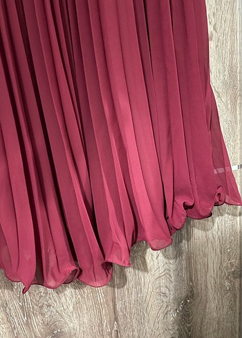 Bordo Volanlı Pilili Uzun Kadın Etek - Görsel 3