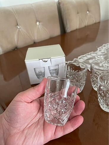 Madame Coco Madame coco kahve yanı su bardağı