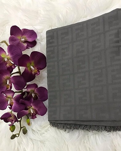 Fendi F desen ipeksi pamuk Jakar şal