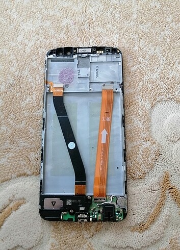 Huawei Mate 10 lite dokunmatik kırık ekrandır 