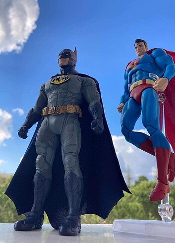 Mezco Batman (Goat Doğu)