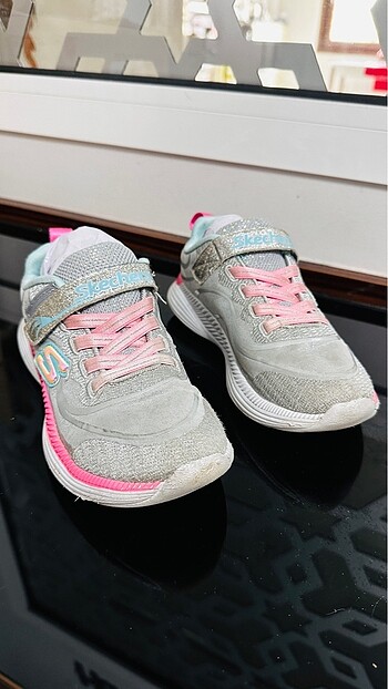 32 Beden gri Renk Skechers memory foam taban 32 no kız çocuk ayakkabı