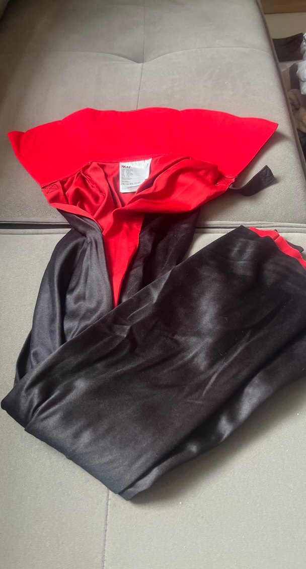 H&m pelerinli dracula kostümü 6-8 yaş - Görsel 3