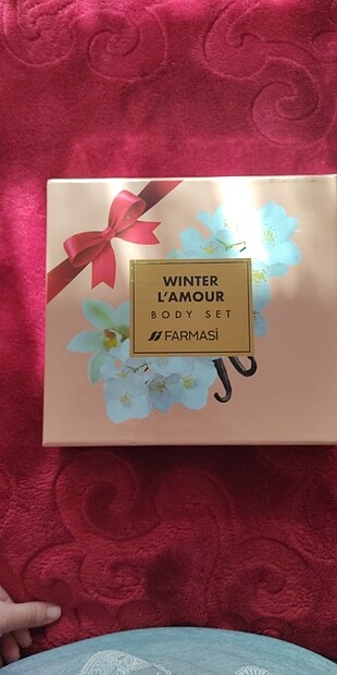 Winter L'amour Body Set