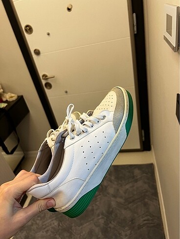 Beyaz sneakers