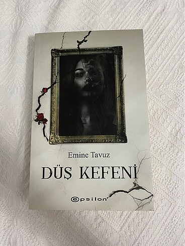 Emine Tavuz Düş Kefeni