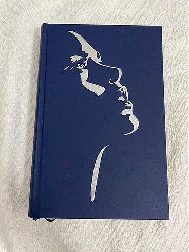  Beden Renk Dilara Keskin Ölüler Konuşamaz
