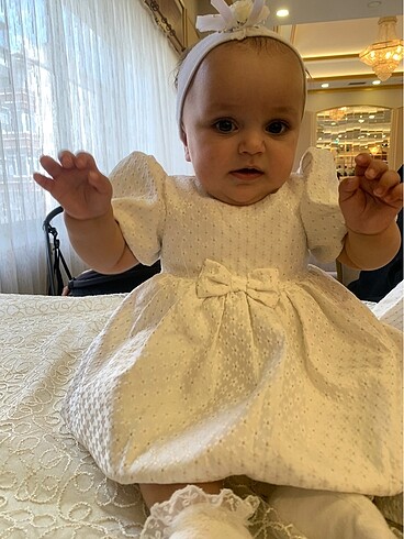 Beyaz elbise