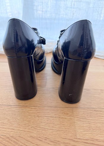 H&M Siyah Platform Topuklu Gotik Klasik Kadın Ayakkabısı - Görsel 2