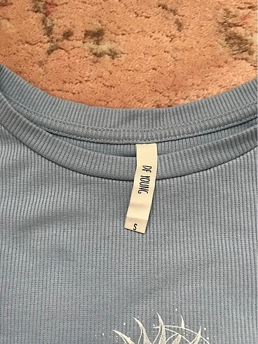 Defacto defacto, crop