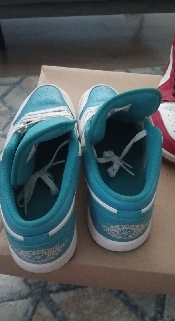 Erkek Turkuaz Spor Ayakkabı (Air Jordan 1 LOW) Beyaz Detaylı - Görsel 3