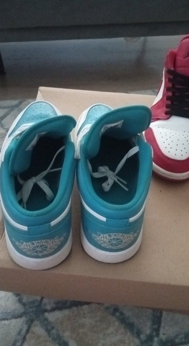 Erkek Turkuaz Spor Ayakkabı (Air Jordan 1 LOW) Beyaz Detaylı - Görsel 4