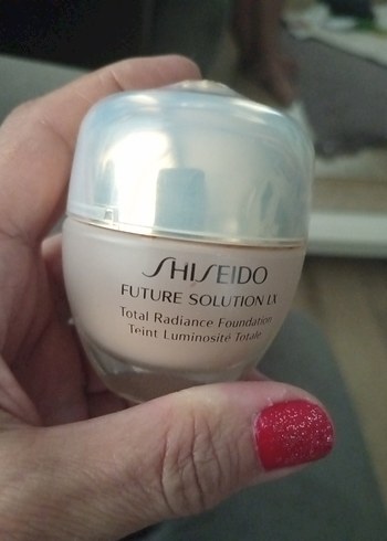 Shiseido Future Solution LX Işıltılı Fondöten SPF 15 30ml - Görsel 7
