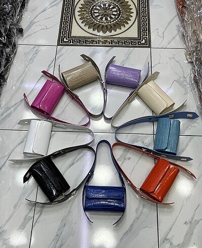 Calvin Klein Lacivert askılı çanta