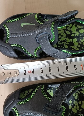 21 Beden çeşitli Renk Nike mini Sandalet