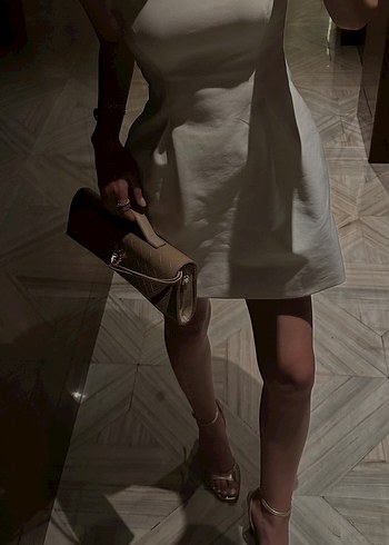 Beyaz Mini Drapeli Askılı Elbise - Görsel 3