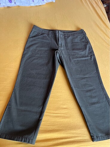 Benetton unisex kapri pantolon