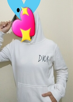 Beyaz sweet dior paris 