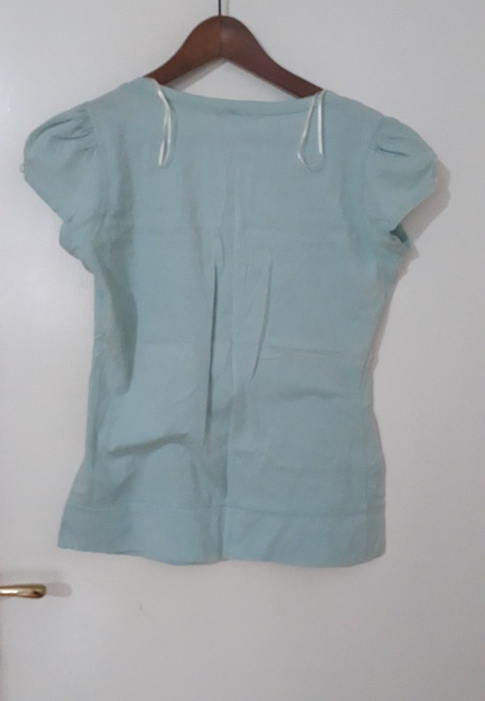 Mavi V Yaka Kısa Kollu - Görsel 2