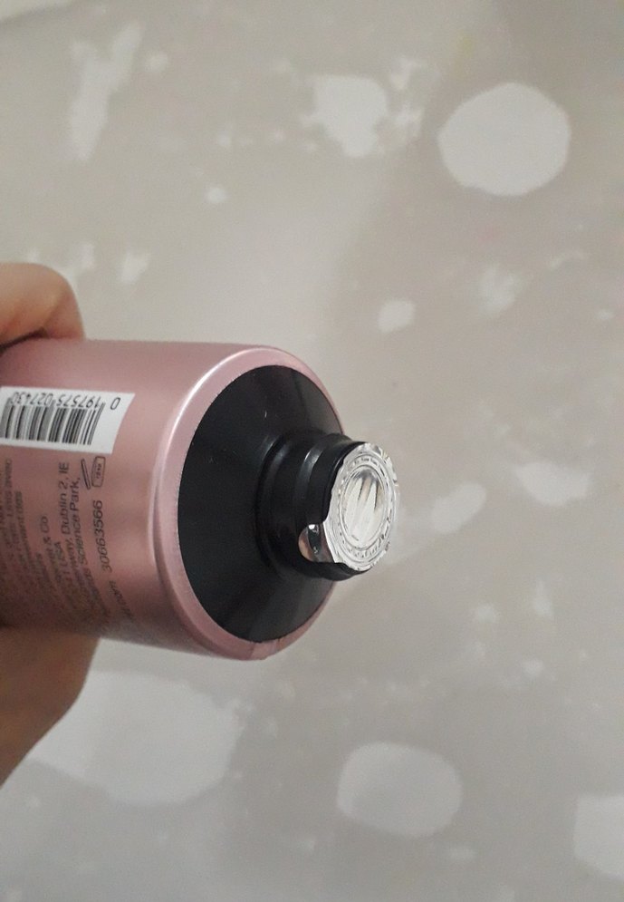 Victoria's Secret Velvet Petals Vücut Losyonu - Görsel 3