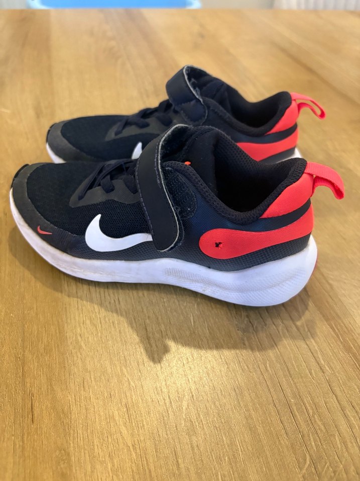 Nike çocuk spor ayakkabı - Görsel 2