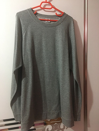 H&M sweatshirt 