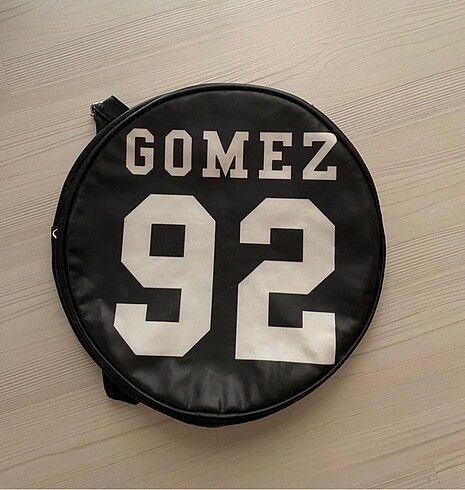 selena gomez çanta