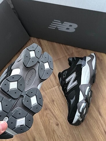 39 Beden NEW BALANCE 9060 GRİ SİYAH