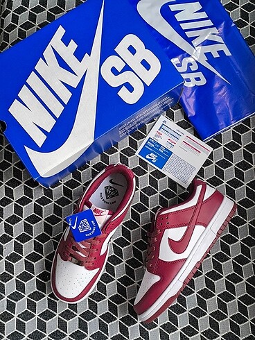 Nike NİKE DUNK LOW BORDO???????