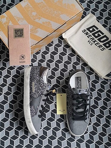 GOLDEN GOOSE DELUX BRAND