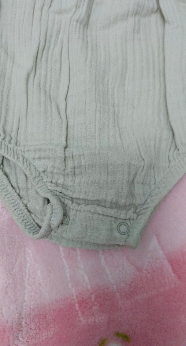 Düğmeli Bej Kız Bebek Tulum - Görsel 2