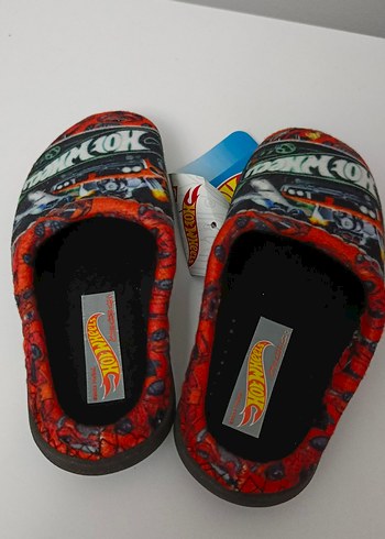 Hot Wheels Desenli Erkek Çocuk Ev Terliği - Görsel 3