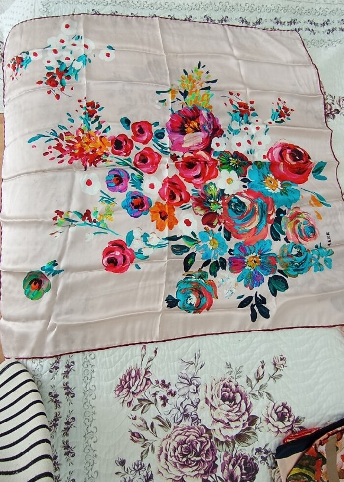 AKER Sura İpek  - Görsel 2