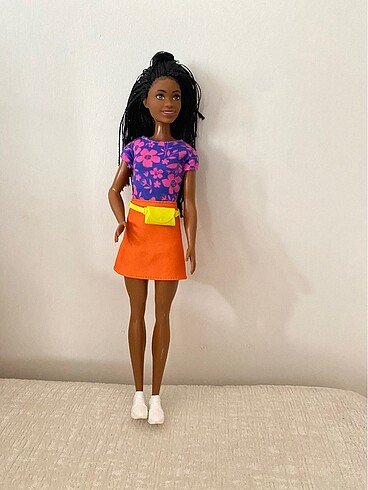 Barbie Barbie Orjinal Bebek