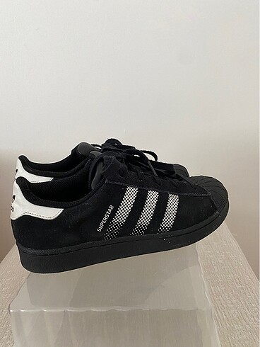 Adidas 35 numara spor ayakkabı