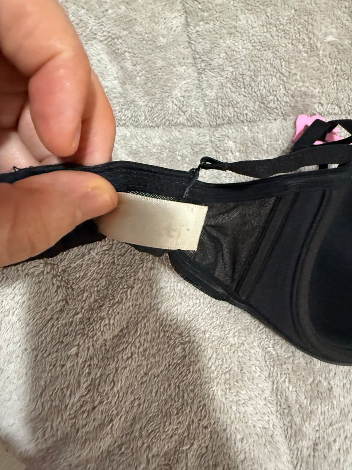 Minimalist Siyah Goth Sütyen - Görsel 4