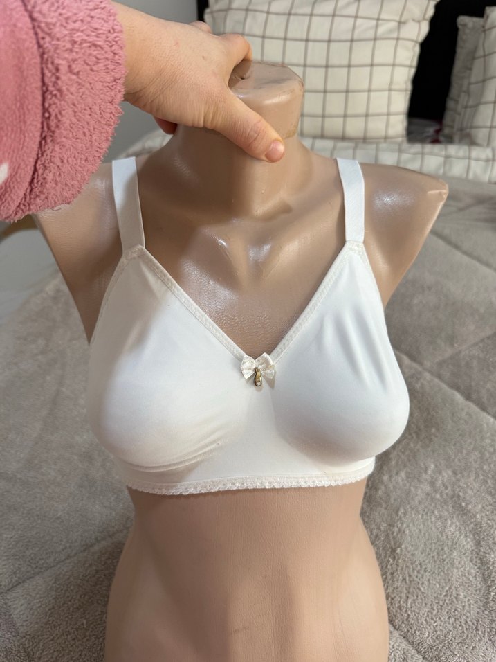 Beyaz Minimalist Midi Sütyen - Görsel 3