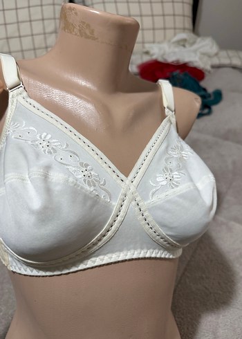 Nakışlı Beyaz Vintage Sütyen - Görsel 2