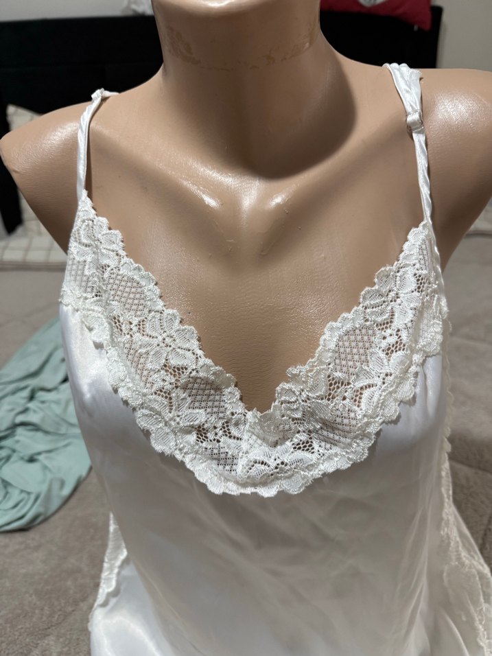 Beyaz Dantelli İp Askılı Midi Gecelik - Görsel 2