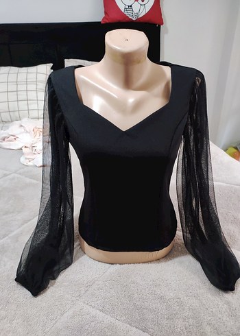 Uzun Tül Kollu Siyah V Yaka Gotik Bluz