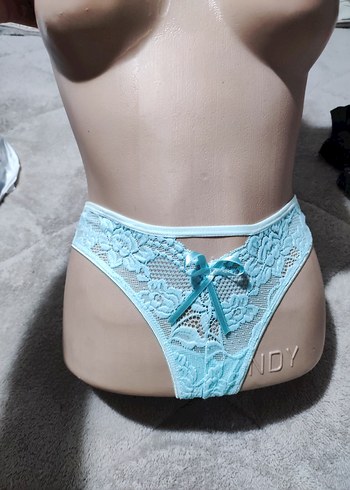 m Beden Yılan Desenli Siyah Gotik Mini İç Çamaşırı 3 adet fiyatıdır
