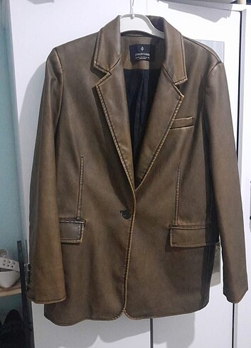 38 Beden Stradivarius