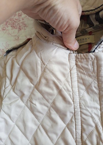4 Yaş Beden ten rengi Renk Bej Kapitone Kapüşonlu Fermuarlı