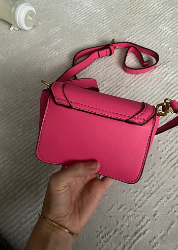 Beden pembe Renk Guess Pembe Süet Tokalı Çanta