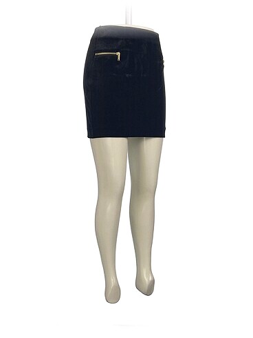 H&M H&M Kısa Elbise %70 İndirimli.