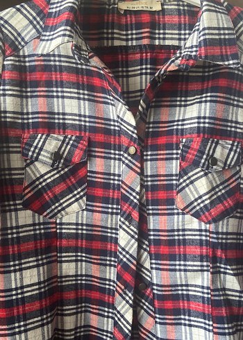Düğmeli Kırmızı Ekose Kadın Gömlek - Görsel 2