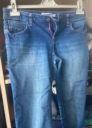 Mavi Düğmeli Kadın Midi Denim Pantolon - Görsel 3