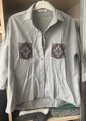 Nakışlı Bohem Gri Keten Gömlek - Görsel 2