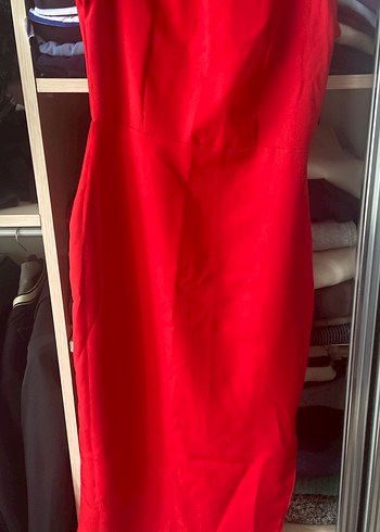 Kolsuz Kırmızı Midi V Yaka Elbise - Görsel 3