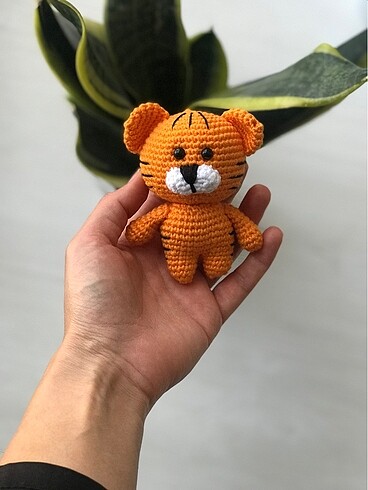 Amigurumi kaplan oyuncak